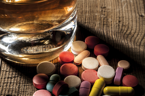 dangers of drug mixing - alcohol and pills - willingway
